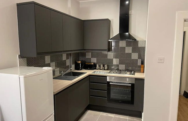 Stunning Newly Furnished Ground Floor Apartment - Foto 6