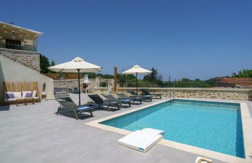 Villa Angelo, Traditional Cretan Stone Villa with Pool & Countryside Views - Foto 4