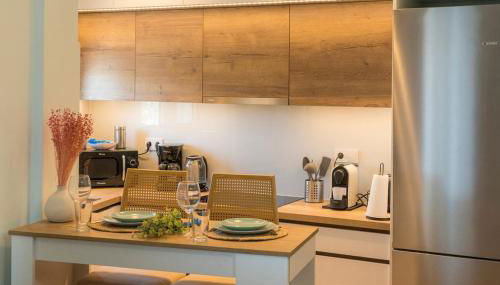 Highway Haven - Halandri - Foto 4