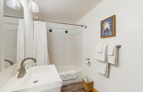 Girdwood Mountain House - Photo 18