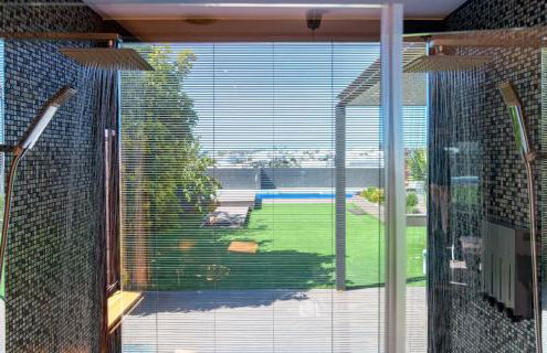 Luxury and Harmony House - Photo 26