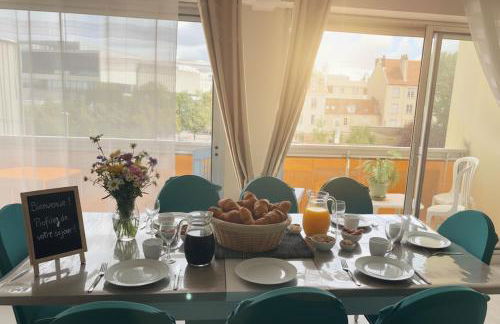 Bel appartement spacieux et lumineux de 100m2 au 3e étage avec ascenseur -A 5mn à pied du parc des expositions congrès de Dijon et ENG et 10mn du centre ville place Parking devant l'immeuble - Foto 26