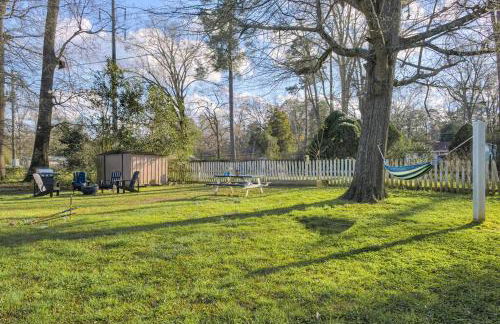 5min drive to AN Golf Club l Pet-Friendly l Big Backyard, BBQ & Fun Activities - Foto 21