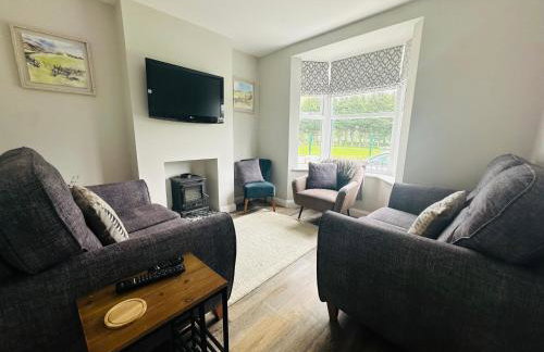 Homely house at the foot of Snowdonia - Photo 2