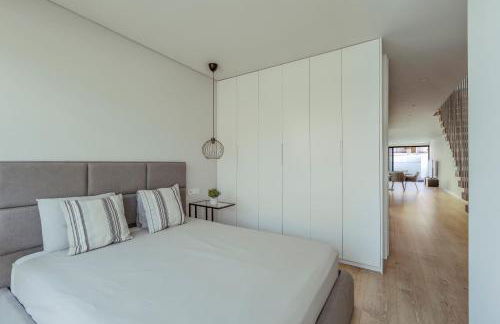 SereneScape Villa - Fernão Ferro - Foto 15