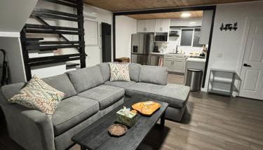 The Honey Bear Cabin Jacuzzi EV Friendly Renovated - Foto 2