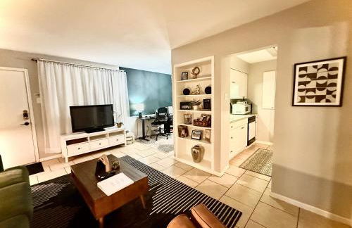 Pristine Full Sized Montrose Apartment Half Block to Menil Museum - Foto 6