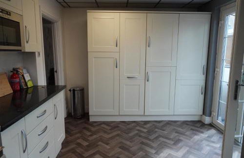 Largee 5 Bed House, Sleeps 10 Near NEC, BHX, HS2 - Foto 10