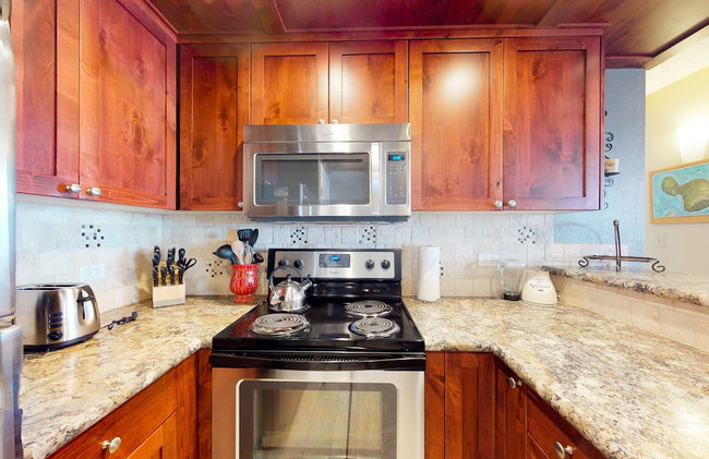 Hololani Resort - Photo 10