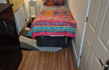 Marketplace Glastonbury - Photo 40