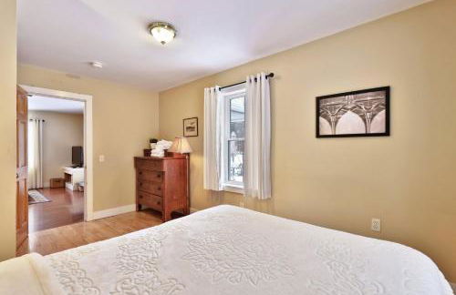 Chittenden Farmhouse - Historic 4BR, 2BA, 20 Min to Skiing, 7 Min to Mountaintop Resort - Foto 29