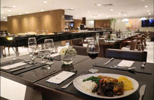 Luxuoso Flat No Hotel Radisson EXCELENTE LOCALIZAÇÃO - Foto 24