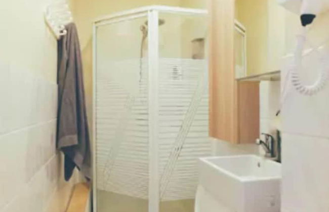 2 Bedroom Suite near Kensington Market - Unit 1 - Photo 14