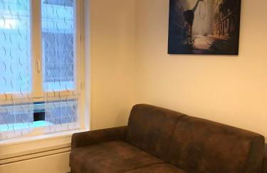 la licorne { T2 tous confort} centre ville - Foto 6