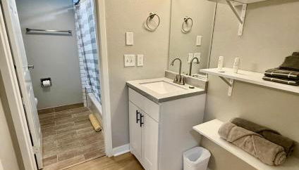 Aksarben Gem near UNO - Foto 2