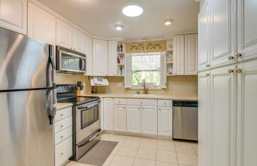 Pompano Beach Home with Pool and Dock about 4 Mi to Pier! - Foto 8