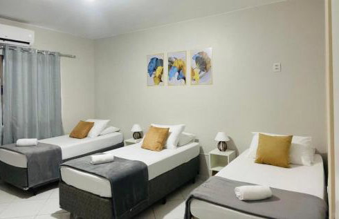 Casa com grade na piscina,ideal para familia com crianças - Foto 50