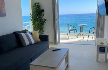 Playa Malagueta Vistas frontal al mar con 2 dormitorios - Photo 27