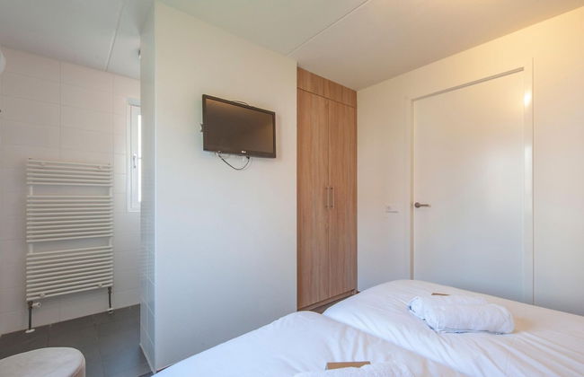 Villa in Cadzand-bad Near North Sea Beach - Photo 4