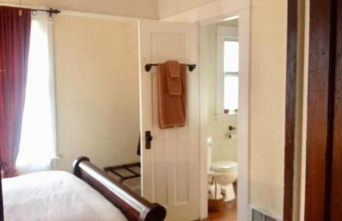 Charming 1914 Craftsman Home - Photo 11