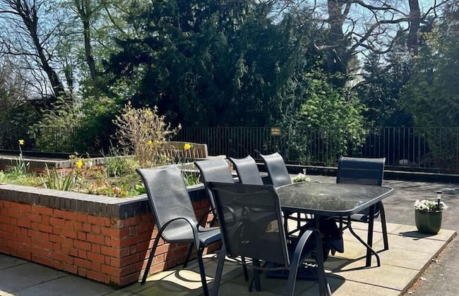 Sunny 2-Bedroom flat in Hoddesdon - Foto 16