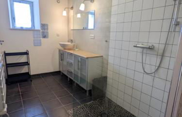 Longère rénovée avec accès direct à la mer - Foto 17