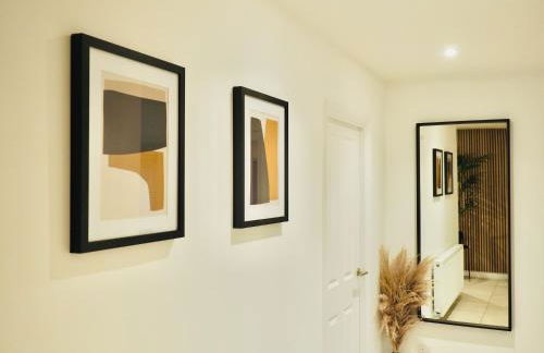 Spacious 3 bedroom Home w Parking in Farnborough - Foto 33