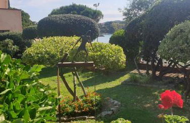 Apartamento con jardín a 11 metros de la playa. CG. - Foto 58