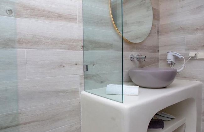 Naxos Riviera Suites - Photo 29