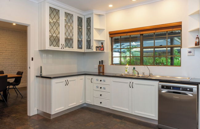 Furche Barossa Vineyard & Fireplace - Photo 6