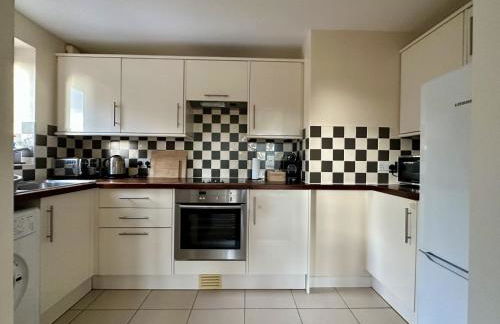 Super Apartment next to Bicester Village Sleeps 4 - Foto 7