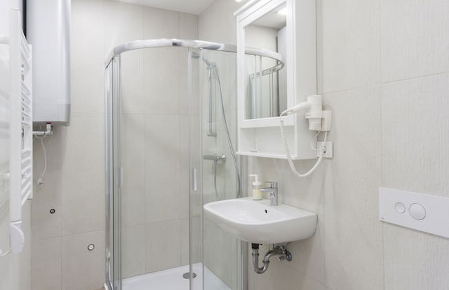 9010 Apartments - Photo 42