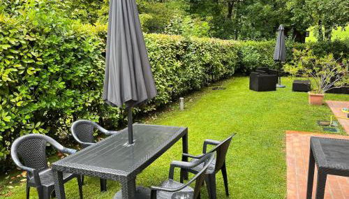 NEW Garda Golf Villa with pool and private garden - Photo 2, Garden