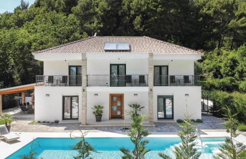 Beautiful Home In Omis With Sauna - Photo 20