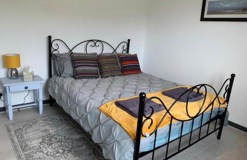 3 Bed House - Sleeps 5 - Pets - Parking - Wifi - Foto 1