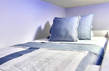 Crescent Gardens-3 Miles from UA - Foto 26