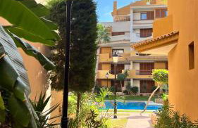 Punta Prima - Charming Spanish Apartment with South-Facing Terrace by the Sea - Foto 1