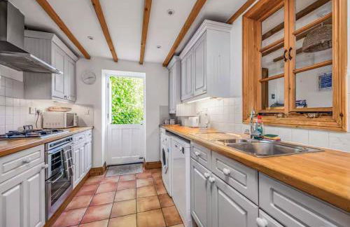 Charming Family Stables Conversion - Pass the Keys - Foto 11