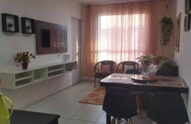 APT Completo - Suíte - 2 Ar-condicionados, Wi-FI, Piscina, garagem, portaria - aconchegante - Foto 14