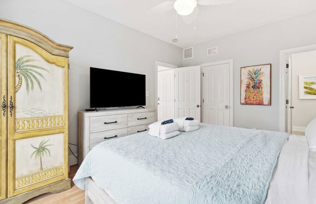 Oceanfront w/ Pool, Panoramic Deck Views, 5bdr Folly Ocean Breeze by Avantstay - Foto 24