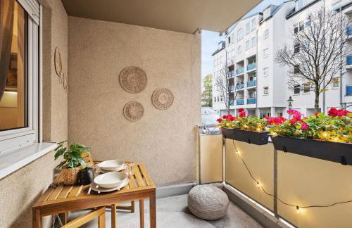 EDLER WOHNRAUM Elegantes Apartment mit Balkon, Boxspringbett, Kaffeevollautomat, Lift & Parkplatz - Foto 27