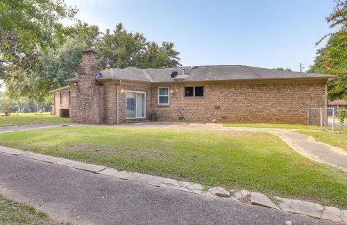 4 Mi to Dtwn Tuscaloosa Home with Cozy Den! - Foto 26