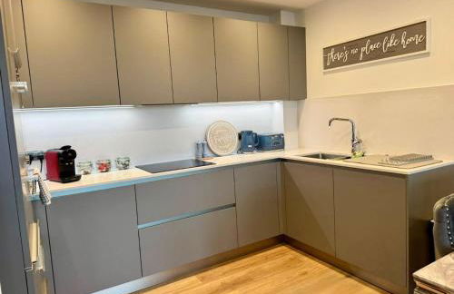 Harbour View - Steps From The Sea - Balcony - Parking - Foto 6