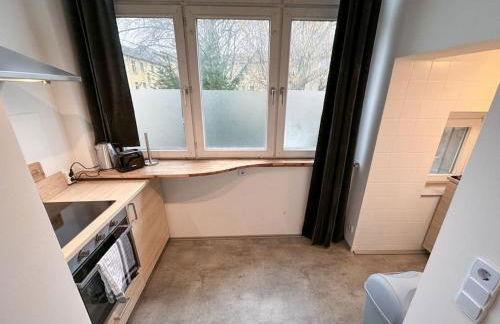 Modern City apt. -with 2 TV, Netflix and work desk - Foto 4