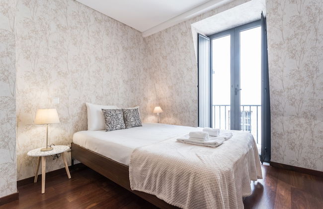 Rossio Penthouse Three-Bedroom Apartment w/ River View and Parking - by LU Holidays - Photo 13