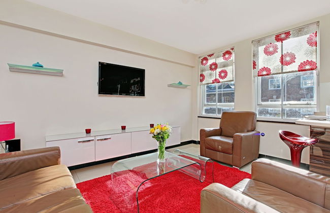 Baker Street Suites - Photo 79