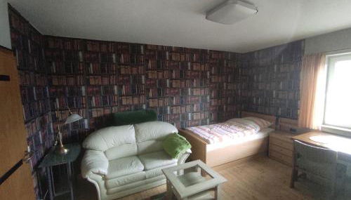 Gästezimmer Tobias für Radtouristen, Geschäftsreisende und Monteure im 1OG - Foto 2