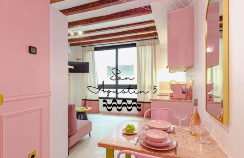 Glamorous pink studio in city center - Photo 2