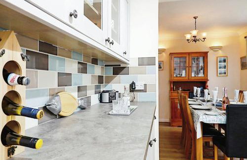 Helms House - Photo 10