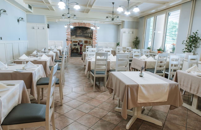 Aparthotel Triglav - Photo 30